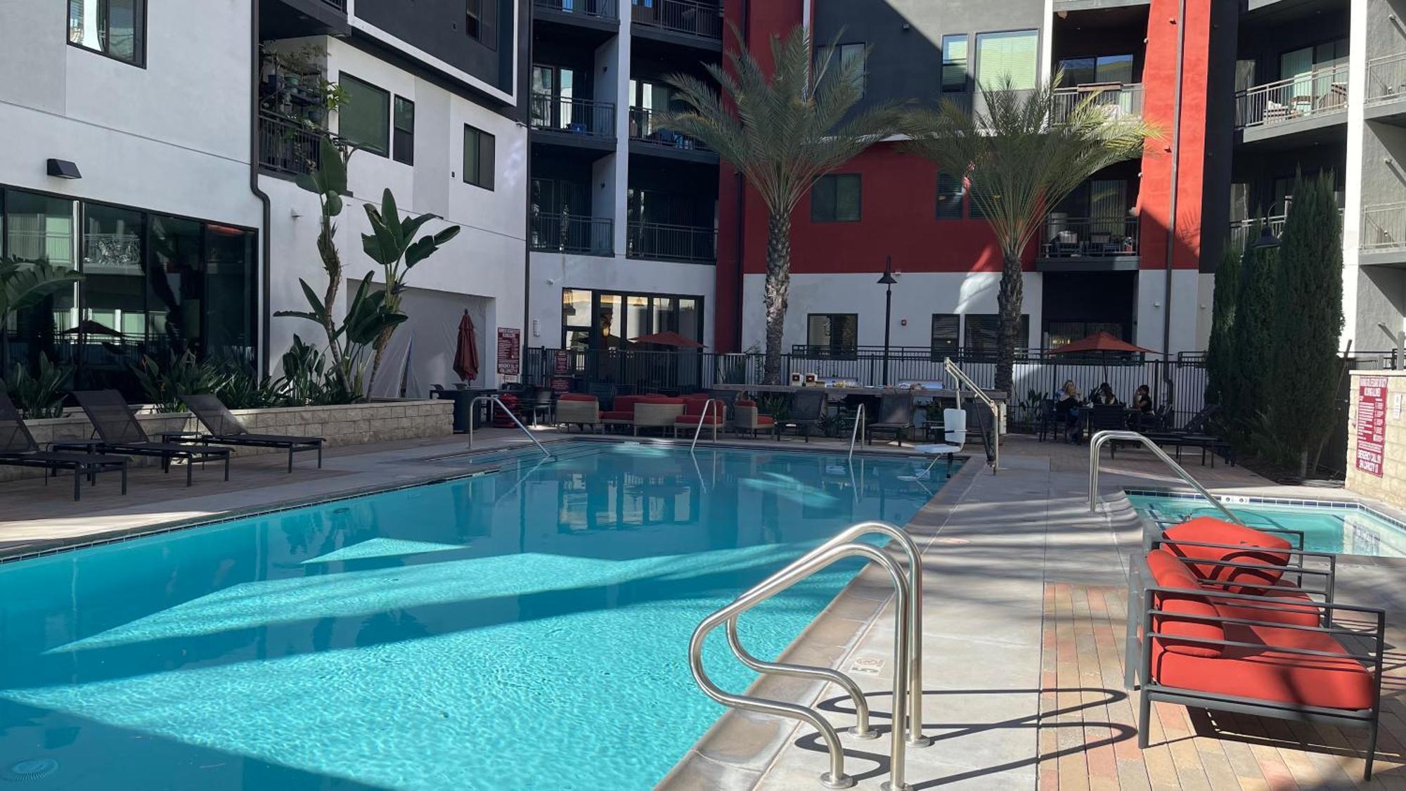 Luxury Designed 2 Bedrooms Part Hotel In Woodland Hills Ca Los Angeles Bagian luar foto